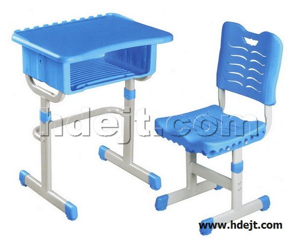點(diǎn)擊查看商品:課桌椅