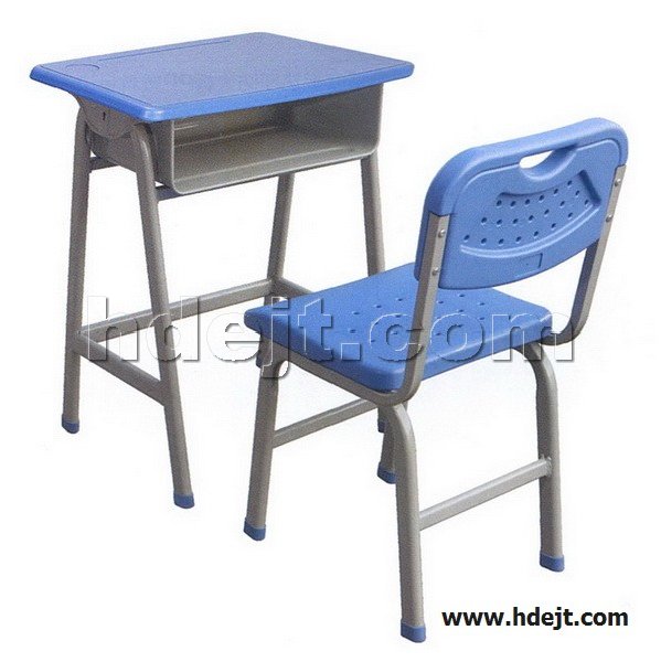 點(diǎn)擊查看商品:課桌椅